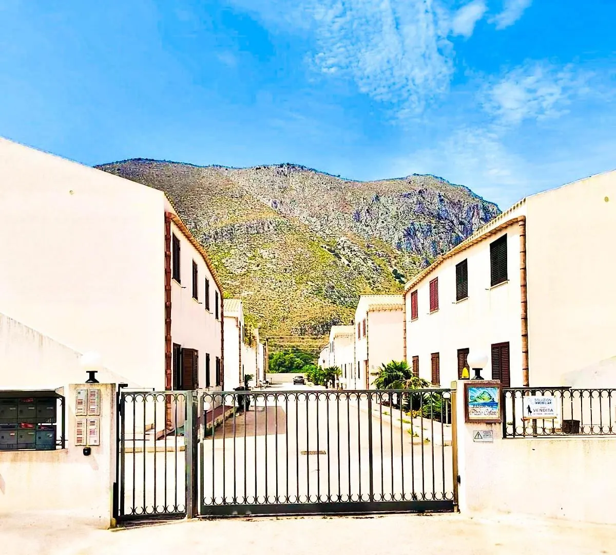 Aparthotel Sole Di Sicilia Castelluzzo